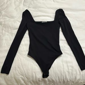 Aritzia contour squareneck bodysuit